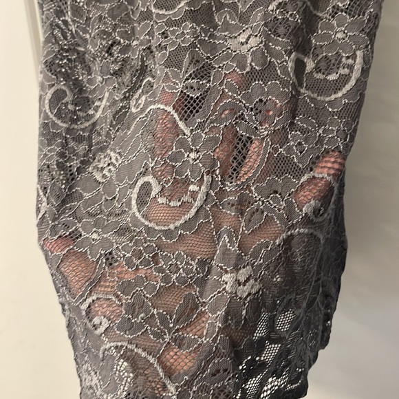 Lace Aritzia Tank Top - Picture 5 of 5